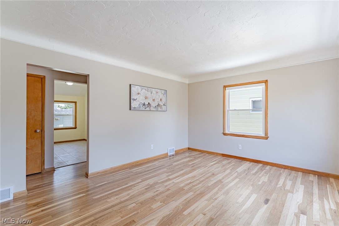 12408 Sprecher Avenue Cleveland OH 44135