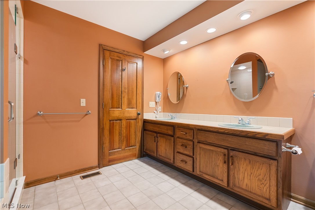 6236 Buckley Circle NW Massillon OH 44646