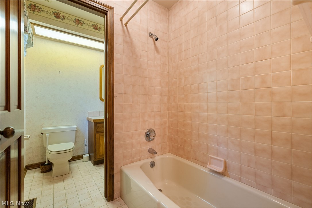 6236 Buckley Circle NW Massillon OH 44646