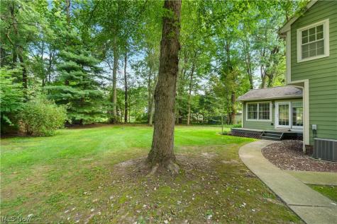 6236 Buckley Circle NW Massillon OH 44646
