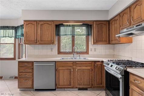 7562 Southampton Drive North Royalton OH 44133