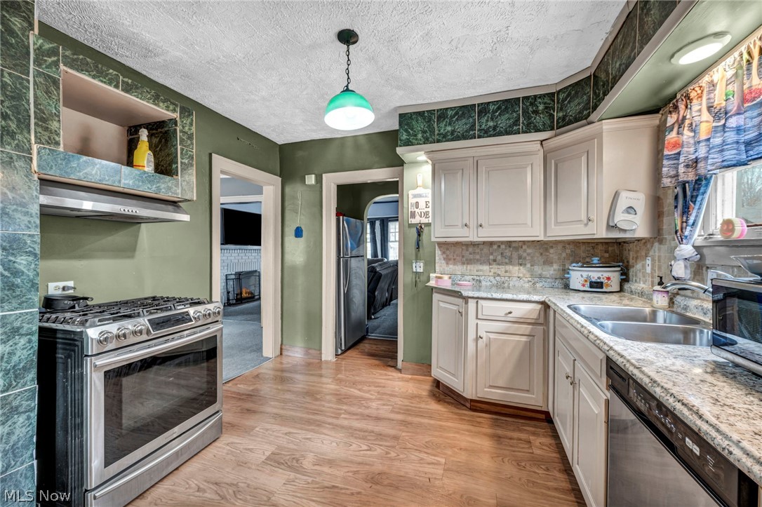 1742 Wayside Road Cleveland OH 44112