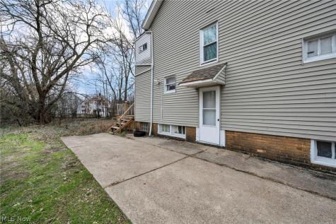 1742 Wayside Road Cleveland OH 44112