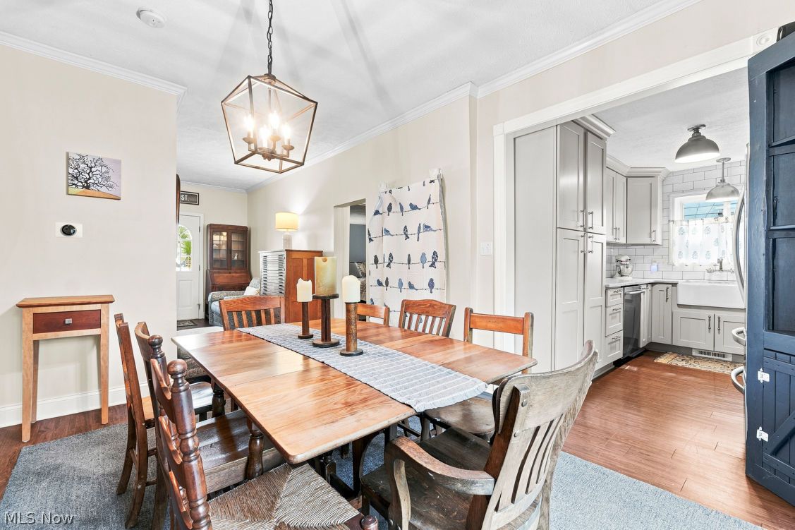 7135 Cedar Street Chagrin Falls OH 44022