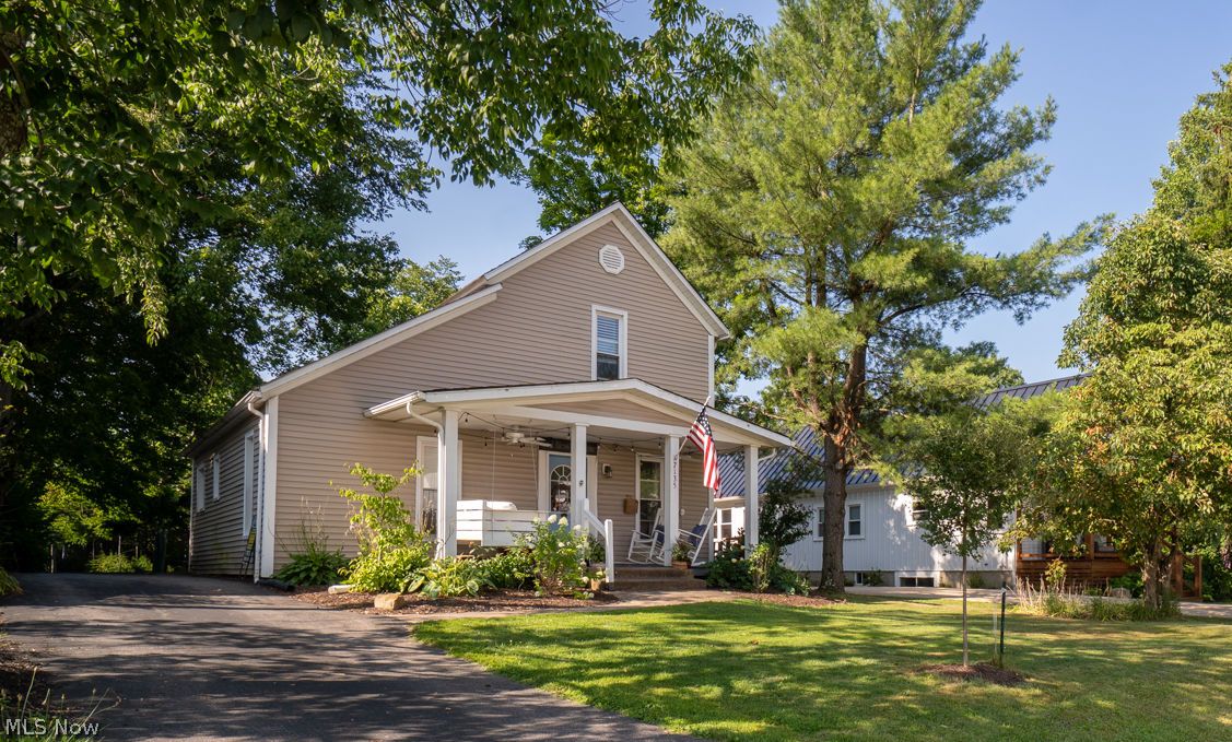 7135 Cedar Street Chagrin Falls OH 44022