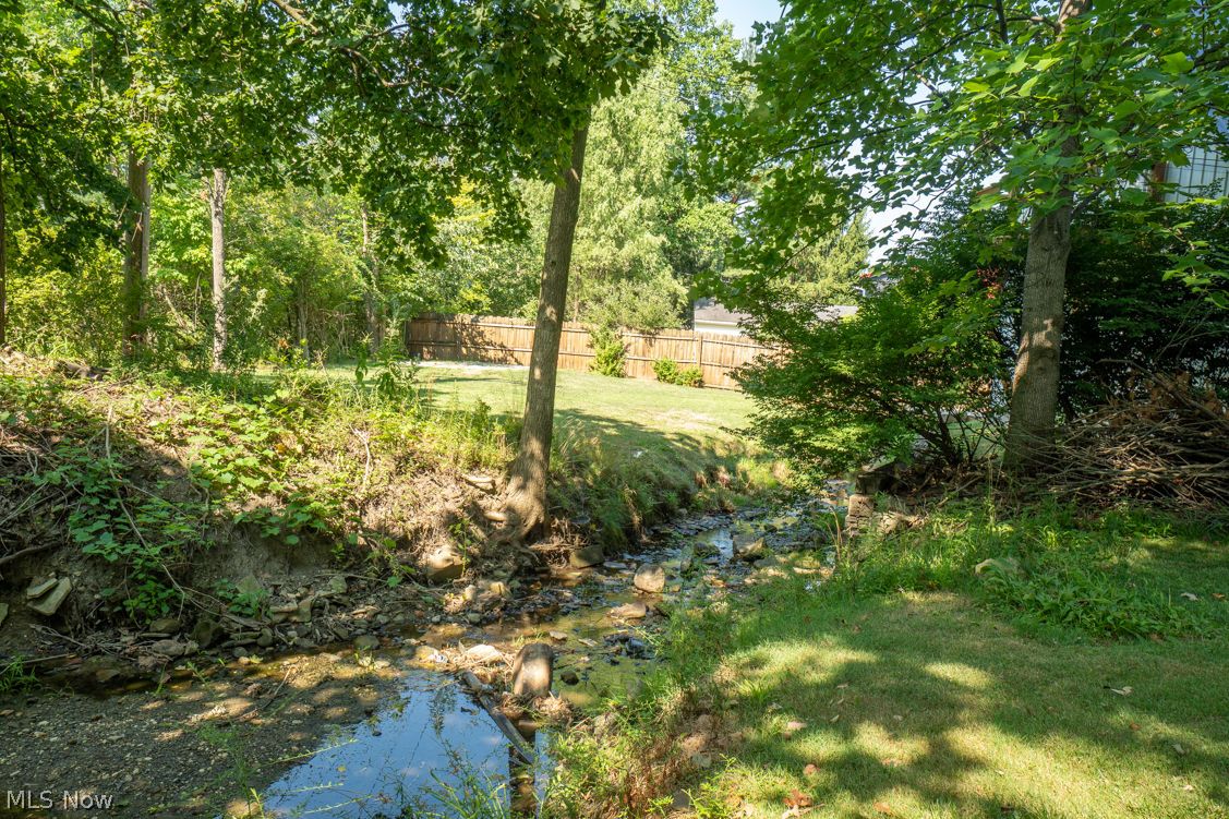 7135 Cedar Street Chagrin Falls OH 44022