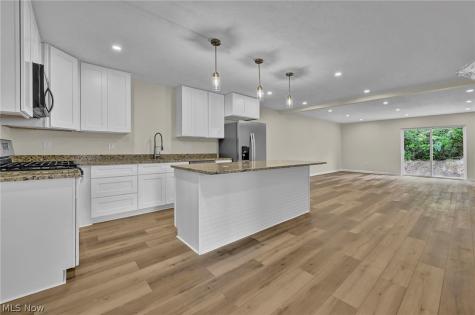 1404 Mussel Shoals Drive Brunswick OH 44212