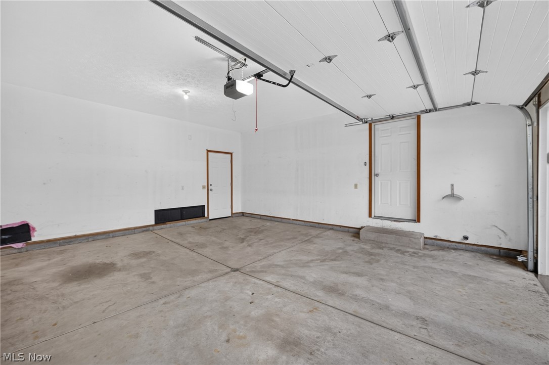 702 Willow Dale Street NW Bolivar OH 44612