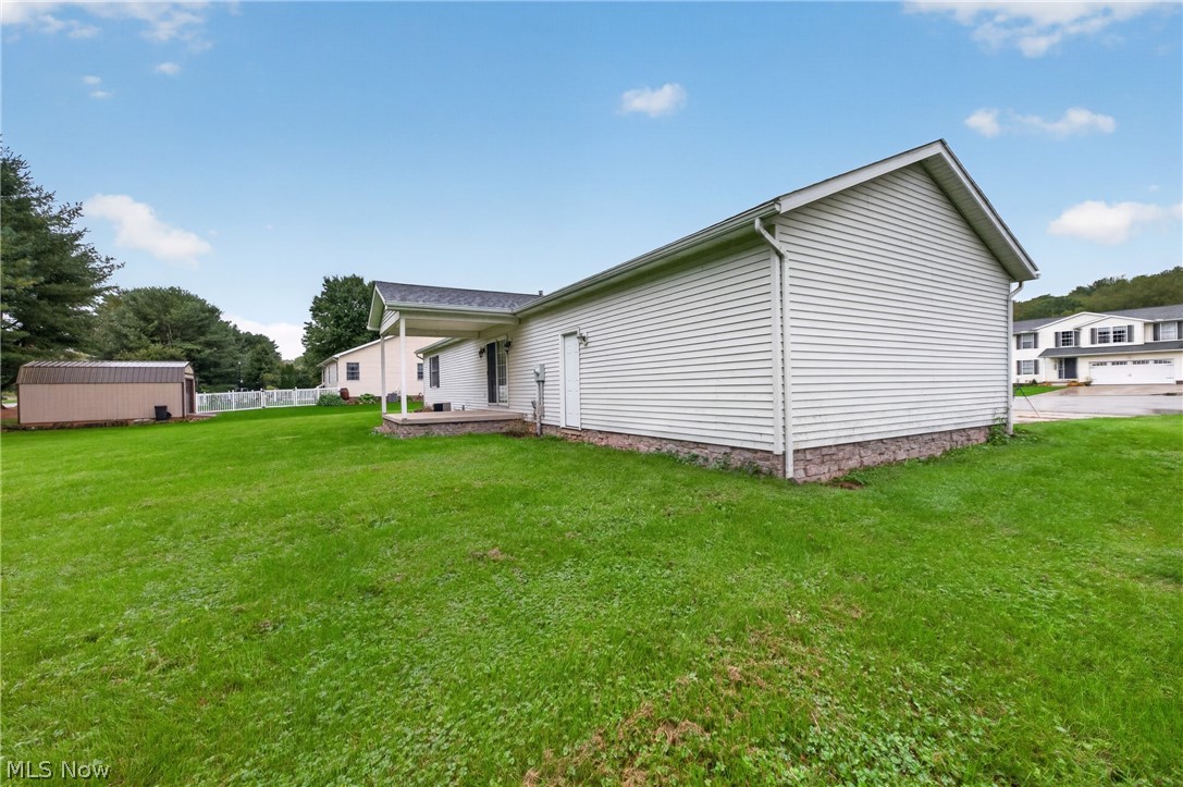 702 Willow Dale Street NW Bolivar OH 44612