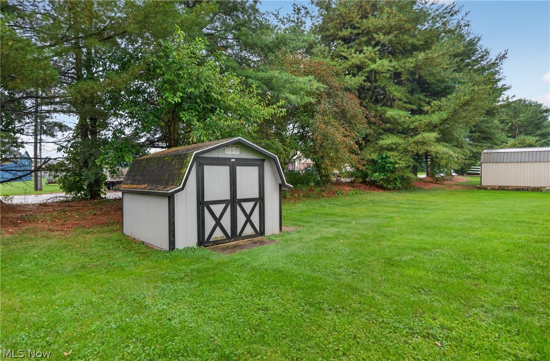 702 Willow Dale Street NW Bolivar OH 44612