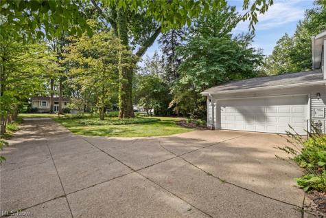 8435 Markwood Drive Mentor OH 44060