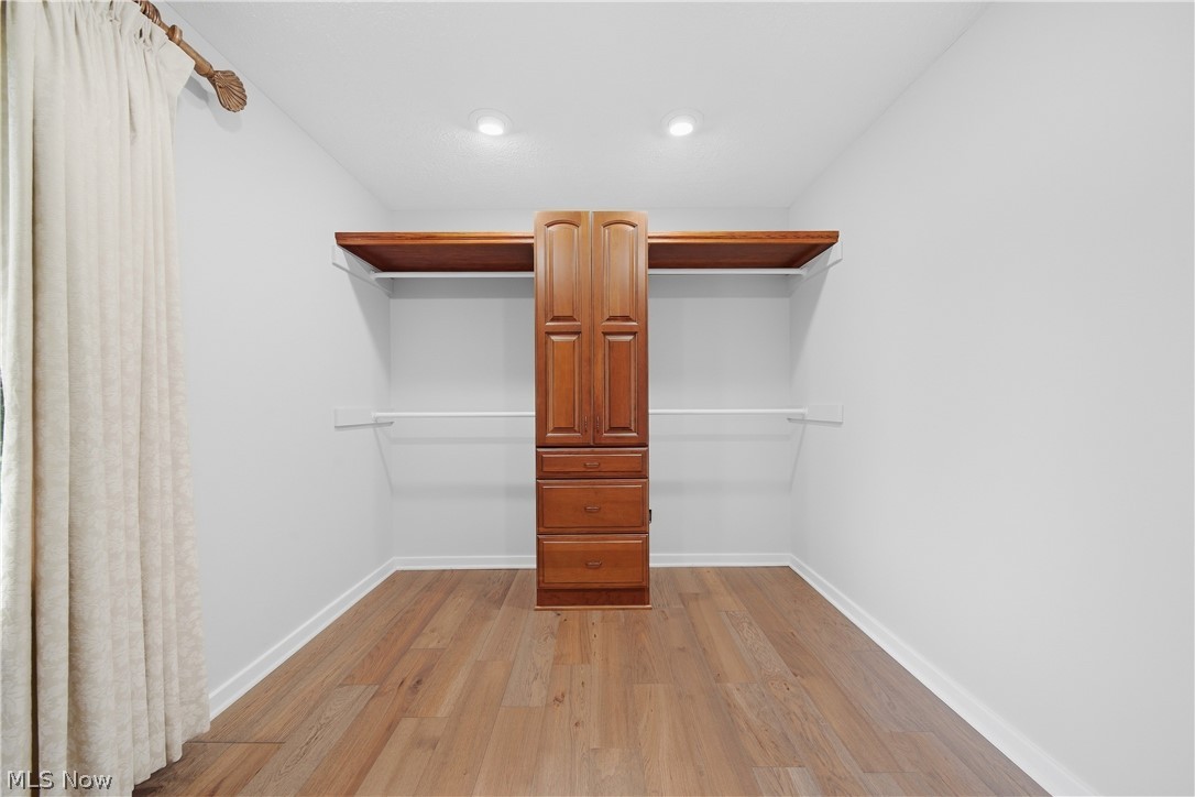 4727 Greenbriar Square NE Canton OH 44714
