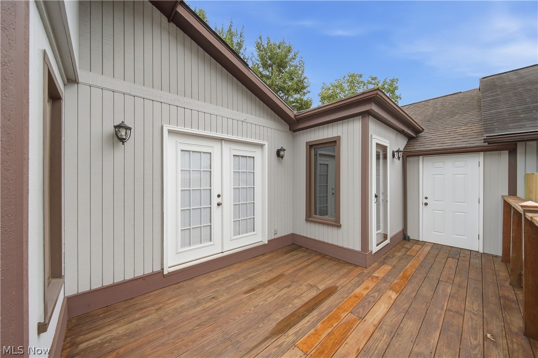 4727 Greenbriar Square NE Canton OH 44714