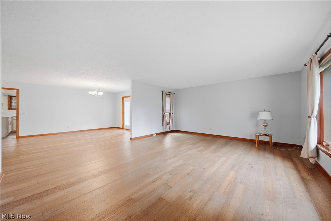 4727 Greenbriar Square NE Canton OH 44714