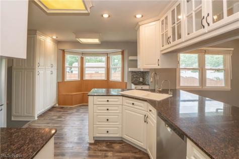 903 Glenwood Street SW North Canton OH 44720