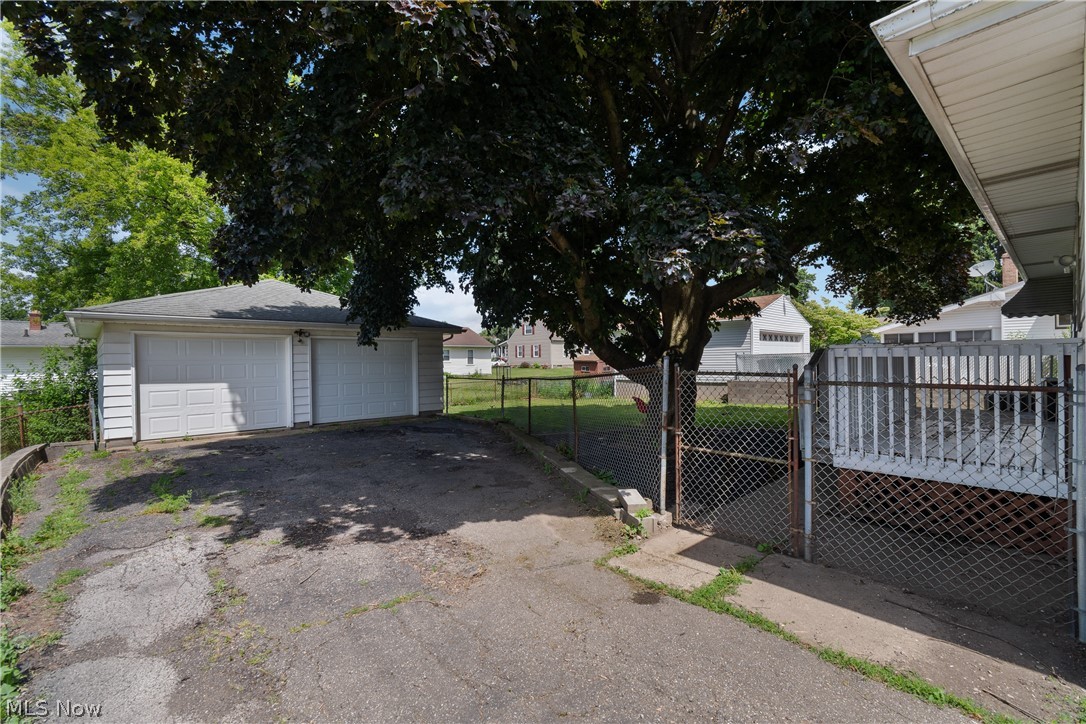 632 Alpha Avenue Akron OH 44312