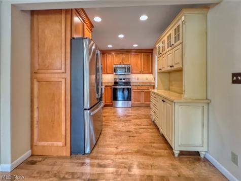 830 Monroe Avenue Cuyahoga Falls OH 44221