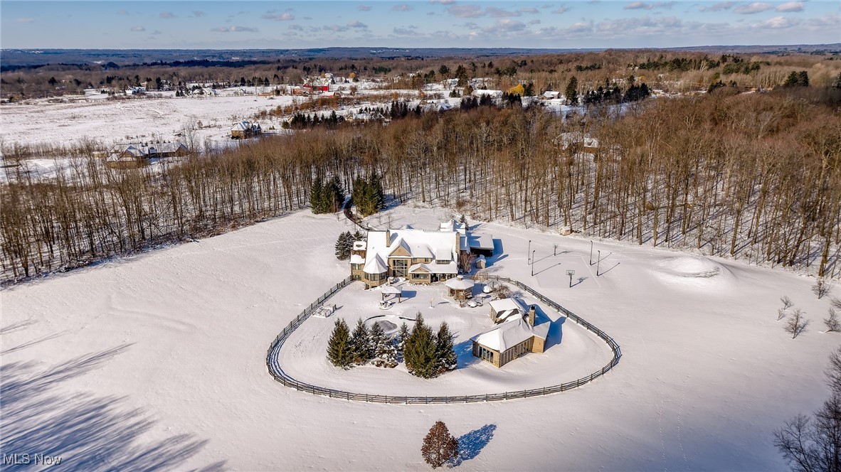 15675 Cothelstone Lane Chagrin Falls OH 44022