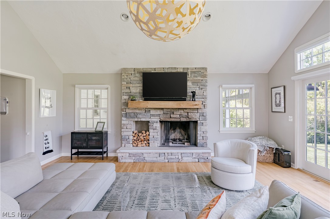35 Murwood Drive Moreland Hills OH 44022