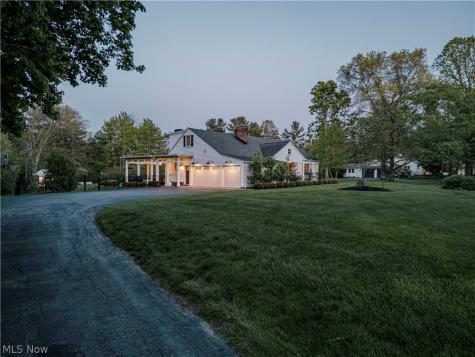 35 Murwood Drive Moreland Hills OH 44022