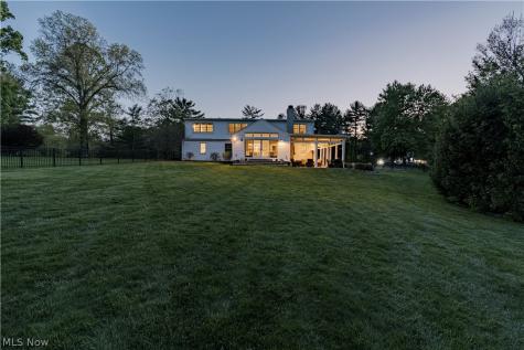 35 Murwood Drive Moreland Hills OH 44022