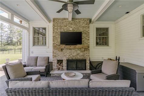 35 Murwood Drive Moreland Hills OH 44022