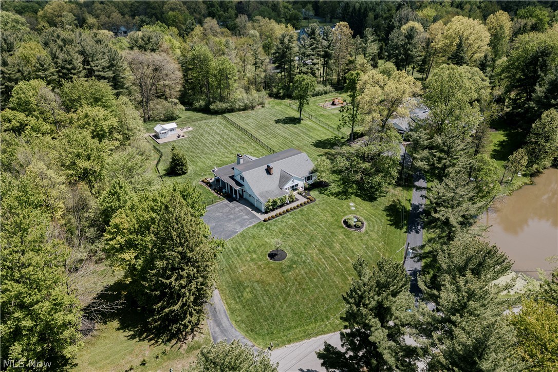 35 Murwood Drive Moreland Hills OH 44022