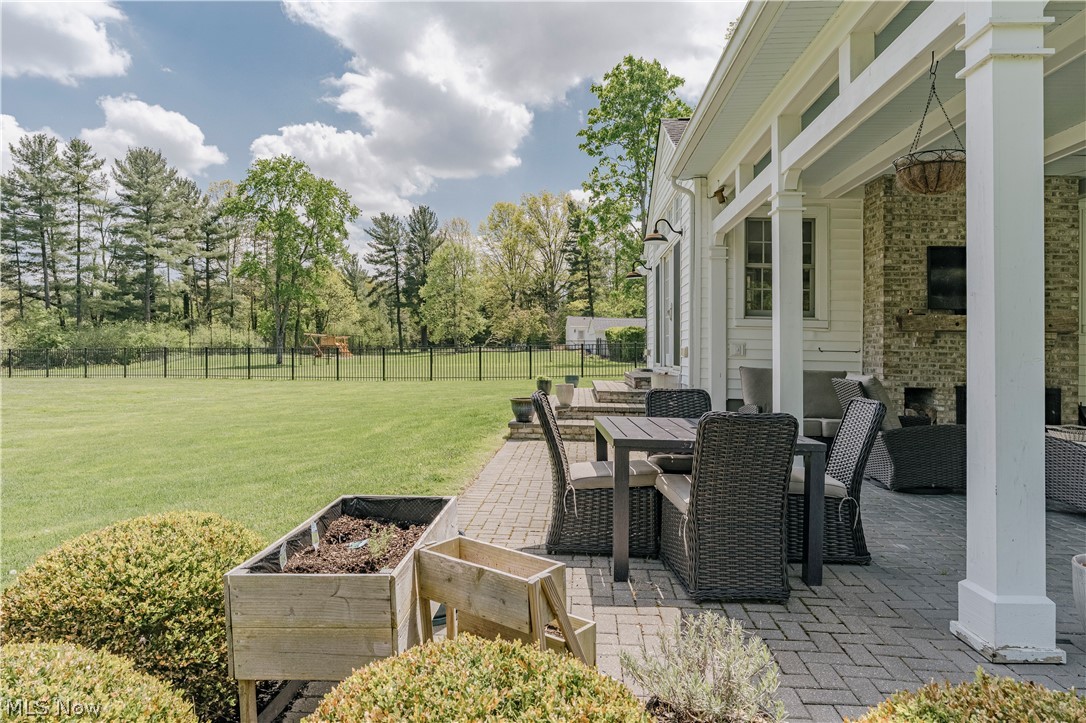 35 Murwood Drive Moreland Hills OH 44022