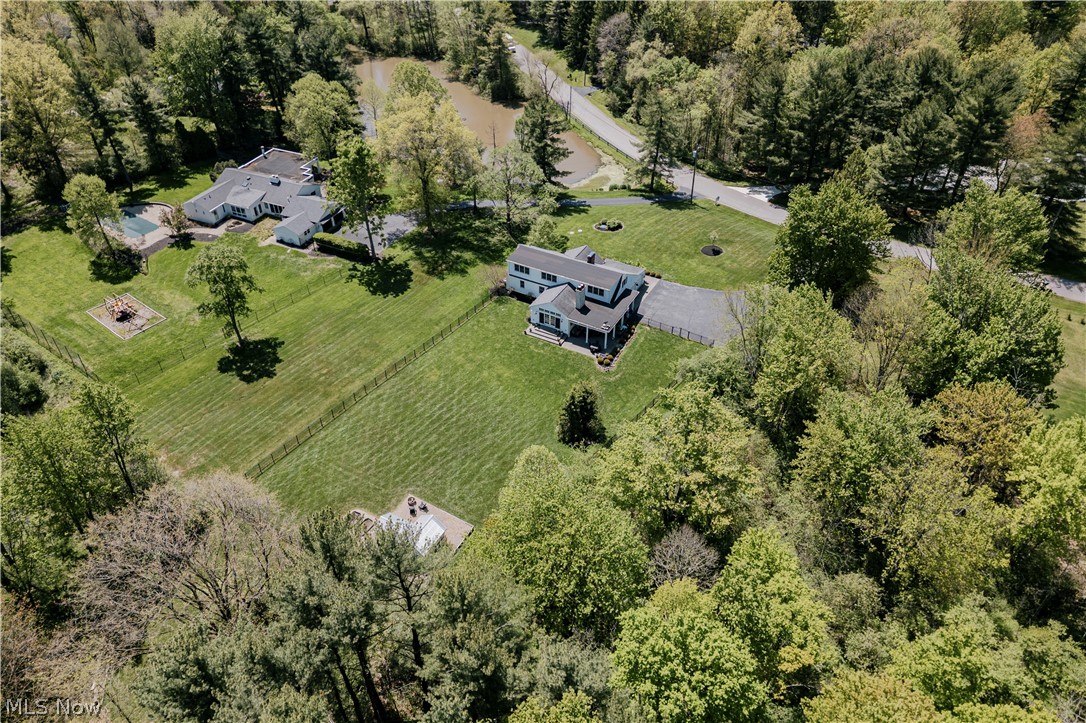 35 Murwood Drive Moreland Hills OH 44022