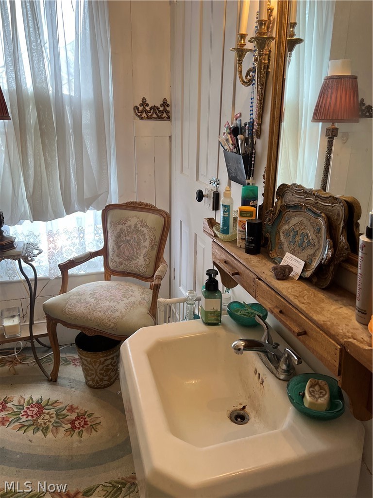 223 S Main Street Columbiana OH 44408