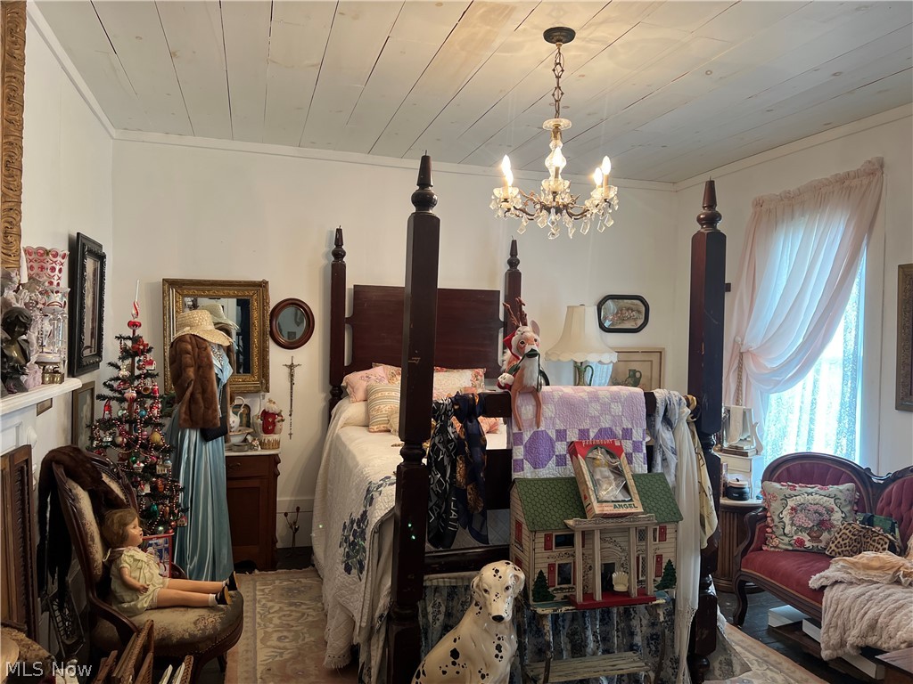 223 S Main Street Columbiana OH 44408