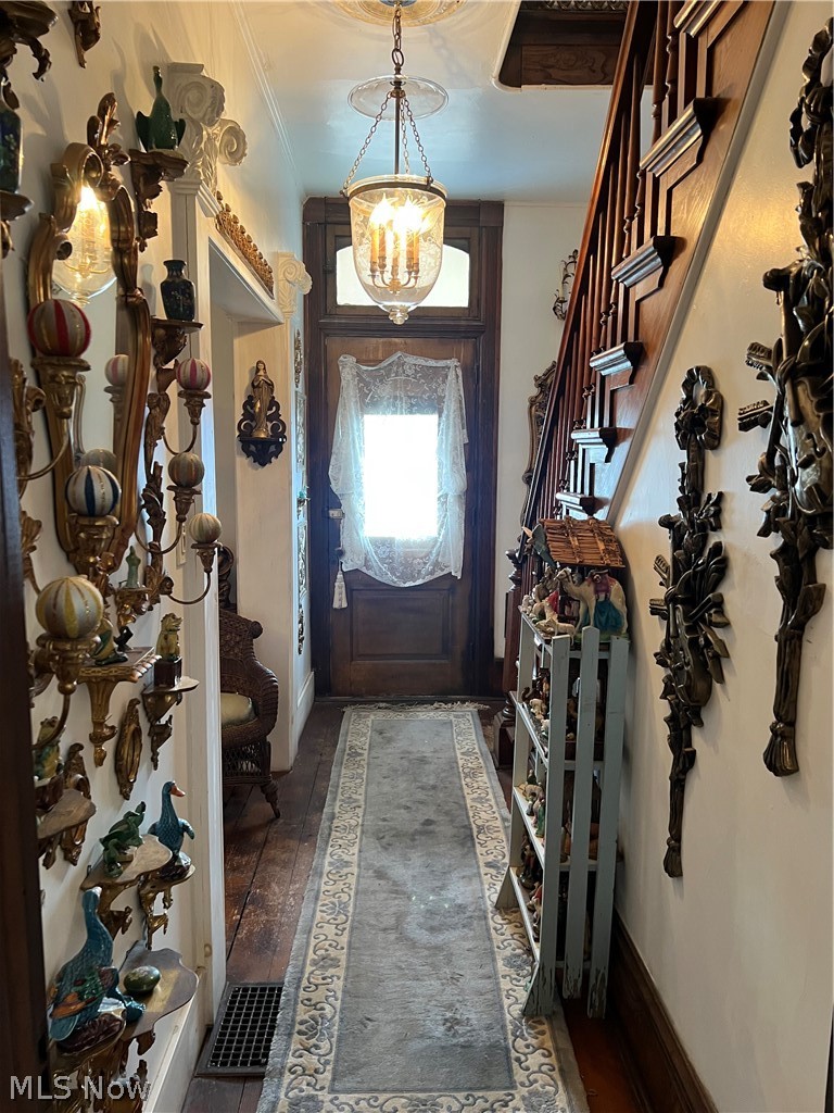 223 S Main Street Columbiana OH 44408