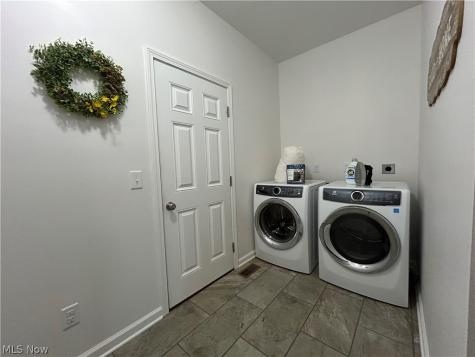 6637 High Perch Drive North Ridgeville OH 44039