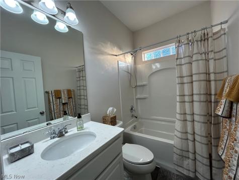 6637 High Perch Drive North Ridgeville OH 44039