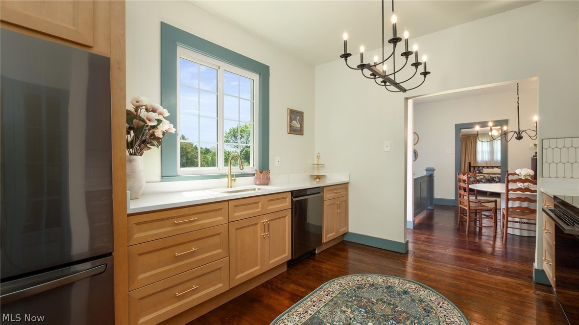 818 Highland Avenue Cambridge OH 43725