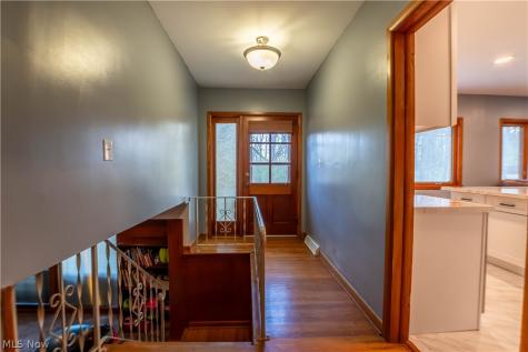 887 Delaware Avenue Akron OH 44303