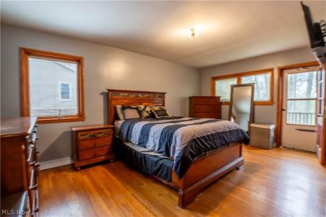 887 Delaware Avenue Akron OH 44303