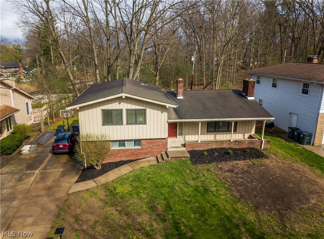 887 Delaware Avenue Akron OH 44303