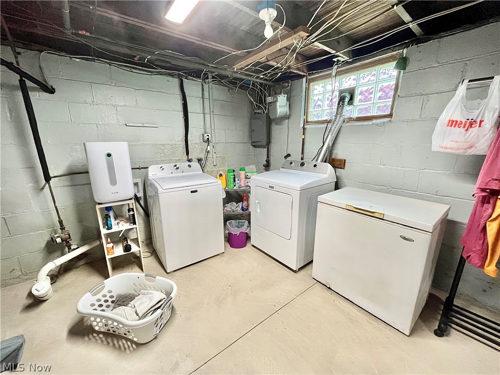 114 Grandview Avenue Conneaut OH 44030