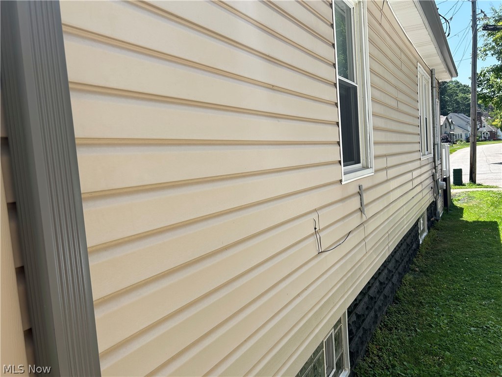114 Grandview Avenue Conneaut OH 44030
