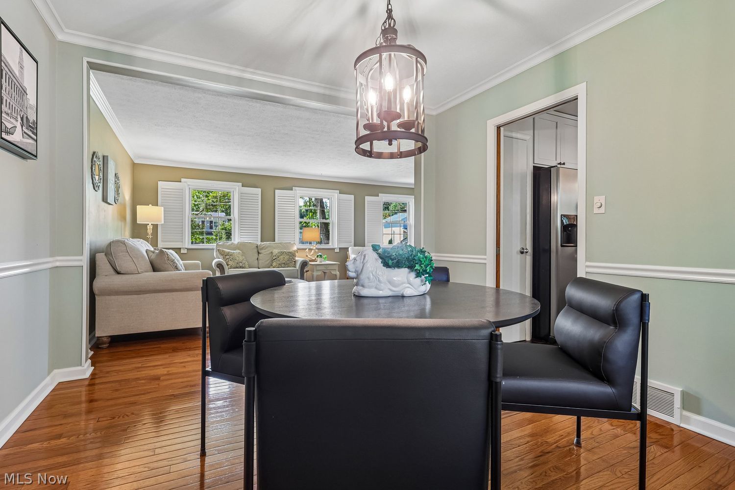 28014 Lincoln Road Bay Village OH 44140
