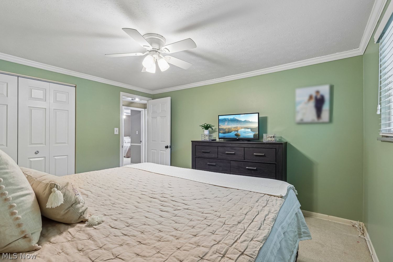 28014 Lincoln Road Bay Village OH 44140