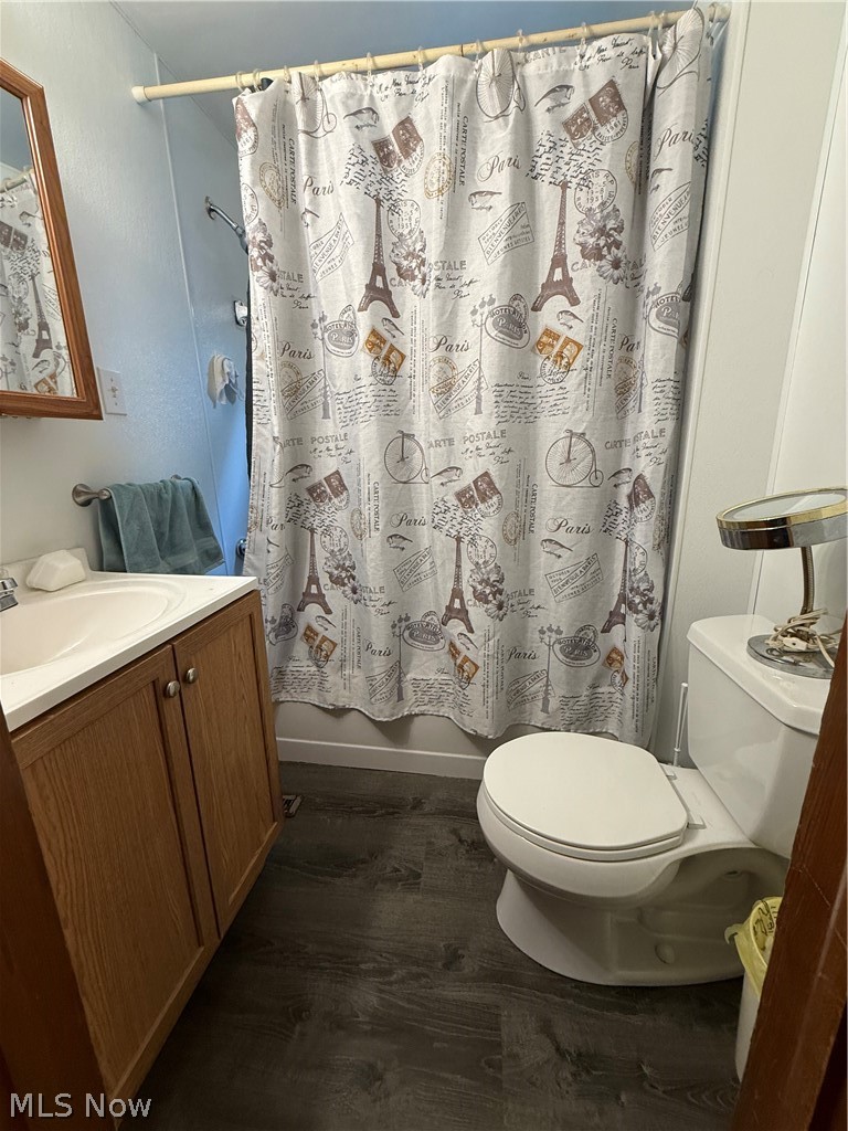 109 Ideal Road Lore City OH 43755