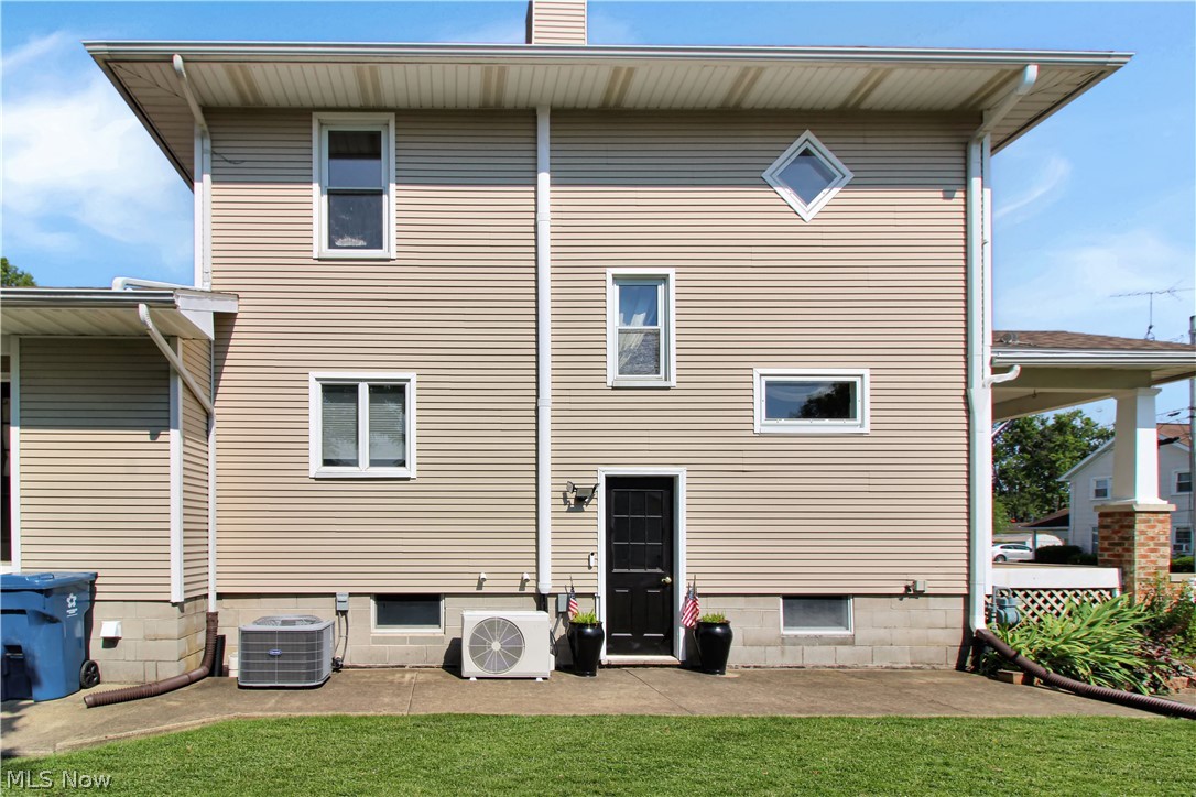 148 Prospect Street Oak Harbor OH 43449