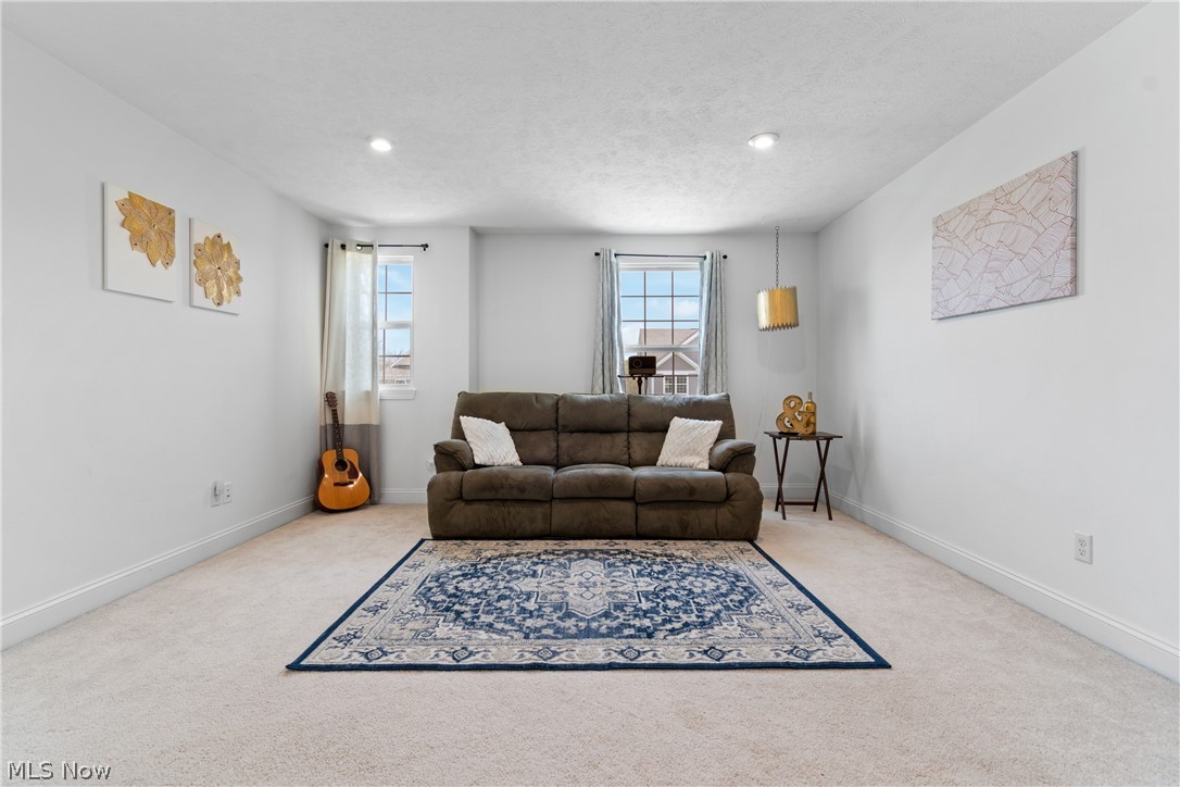 172 Harvester Drive Copley OH 44321