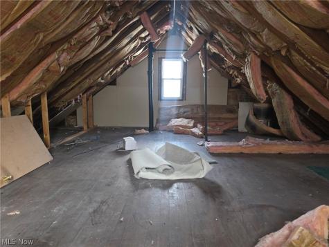 14013 Milverton Road Cleveland OH 44120