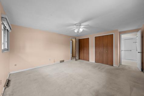 7210 Cottesmore Lane Solon OH 44139