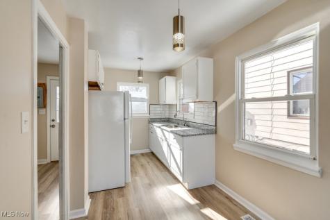 3805 Archmere Avenue Cleveland OH 44109