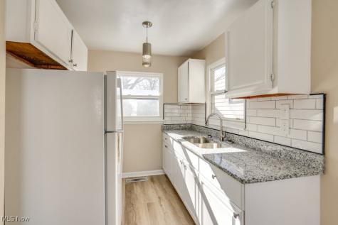 3805 Archmere Avenue Cleveland OH 44109