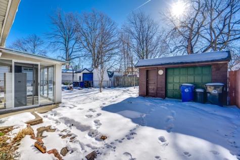 3805 Archmere Avenue Cleveland OH 44109